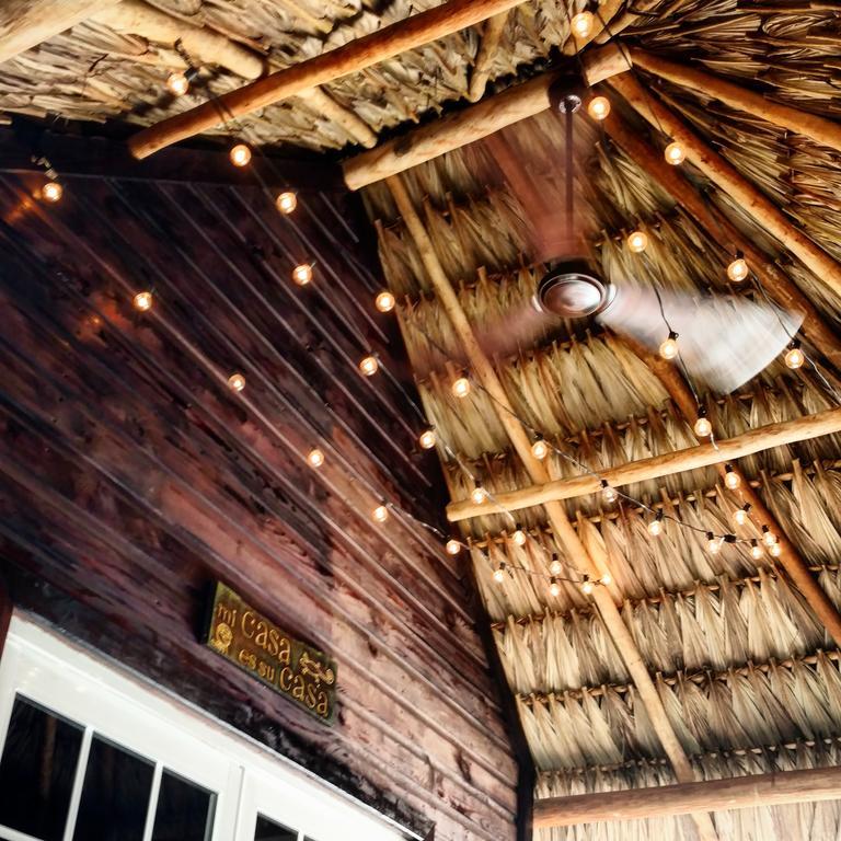 Caribbean Beach Cabanas Placencia Exterior photo