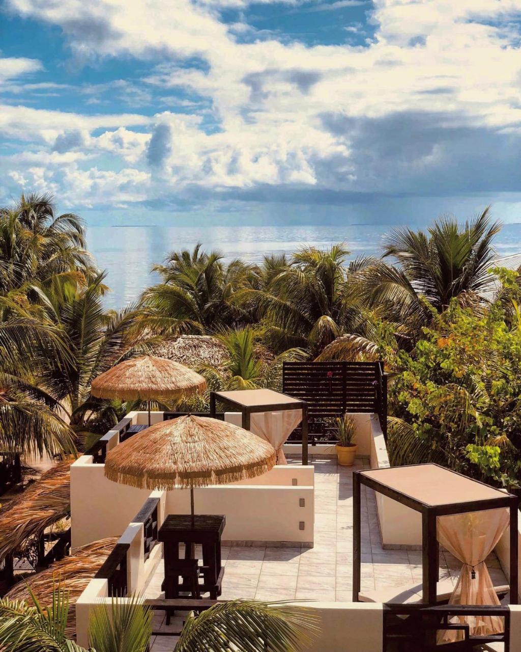 Caribbean Beach Cabanas Placencia Exterior photo